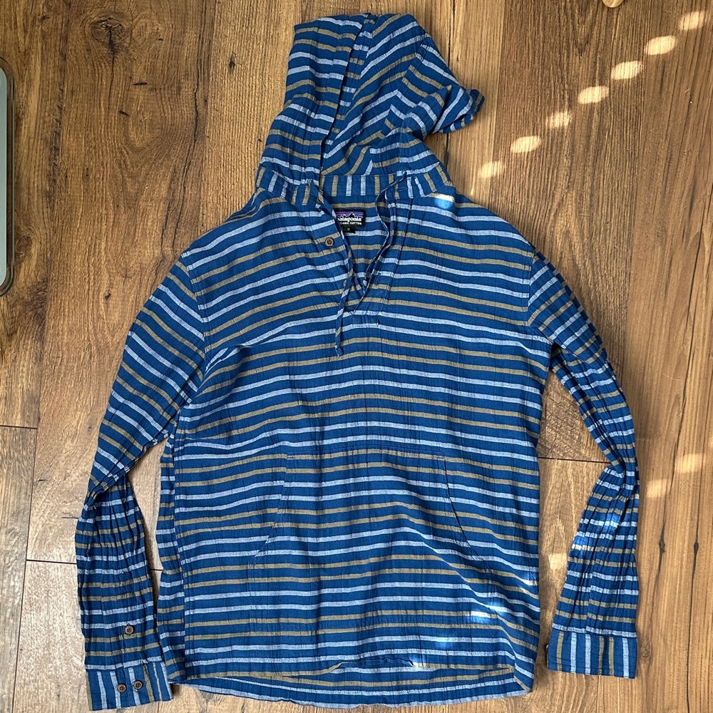 Patagonia Blue Striped Hooded Shirt with Tan Accents
